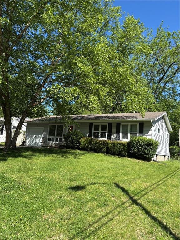 811 Union Cir, Independence, MO 64050