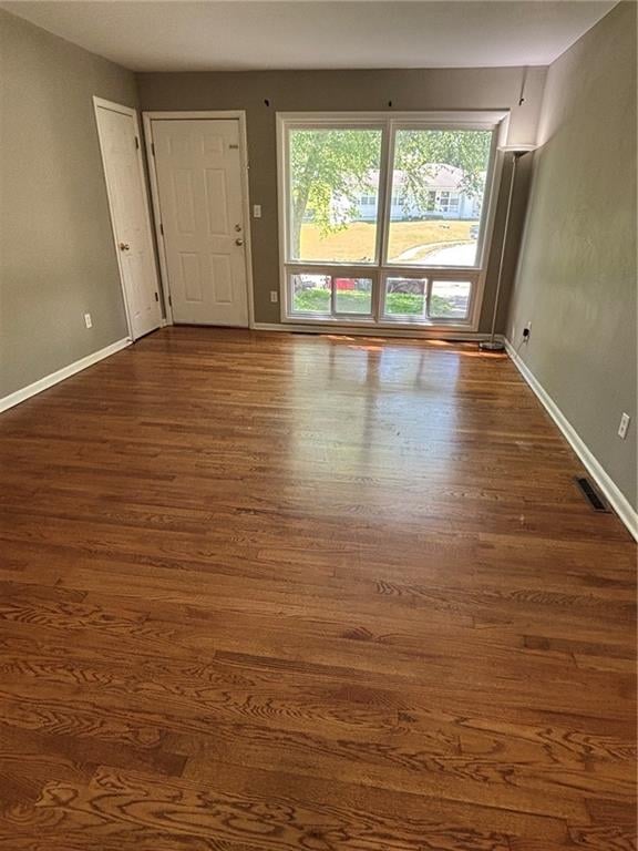 811 Union Cir, Independence, MO 64050