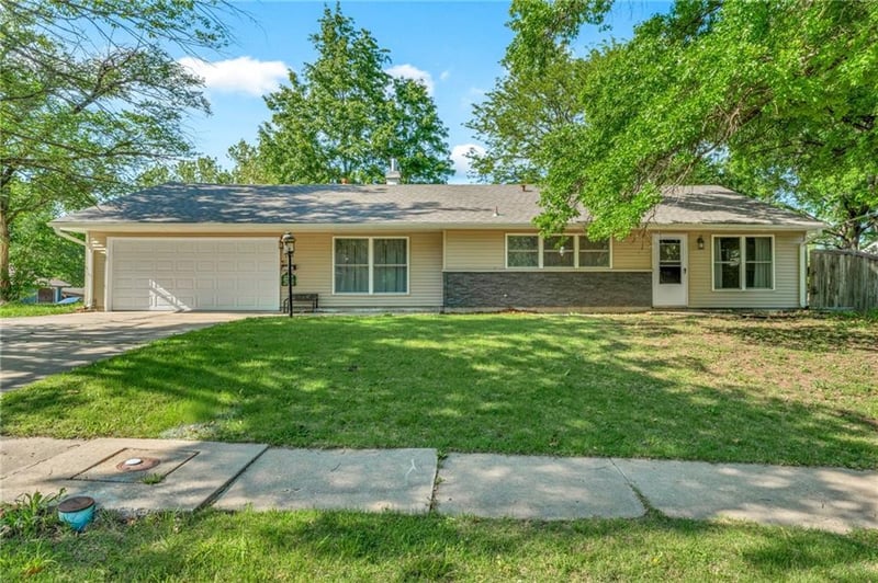 4212 SW 28th Ter, Topeka, KS 66614