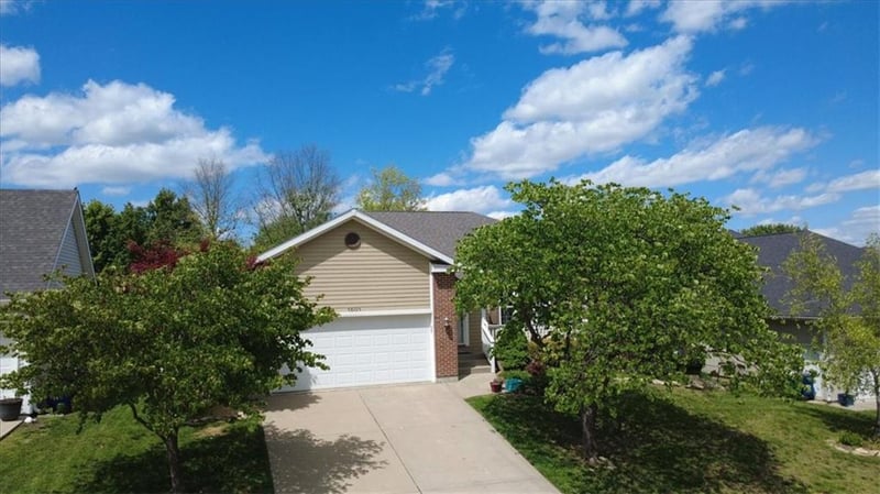 1501 Fox Run Trl, Platte City, MO 64079