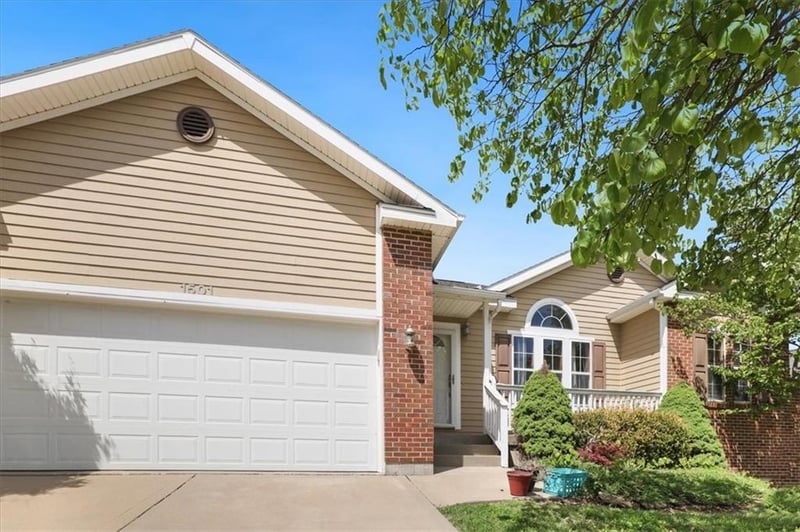 1501 Fox Run Trl, Platte City, MO 64079