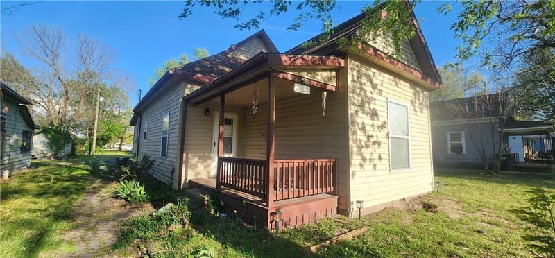 1410 Smelter St, Pittsburg, KS 66762