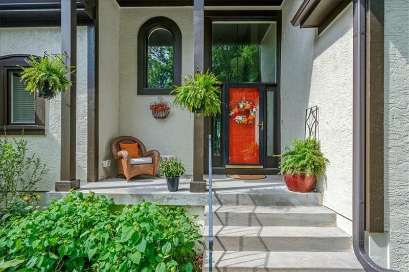 24600 W 61st Ter, Shawnee, KS 66226