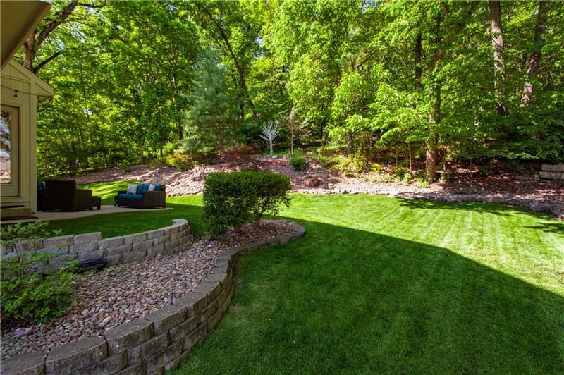 5816 Ruby Ct, Lee's Summit, MO 64064
