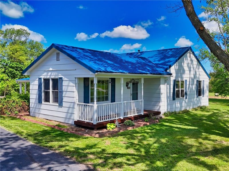 23080 Interurban Rd, Dearborn, MO 64439