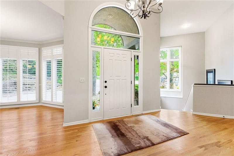8414 Vista Cir, Parkville, MO 64152