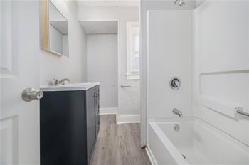 4026 Agnes Ave, Kansas City, MO 64130