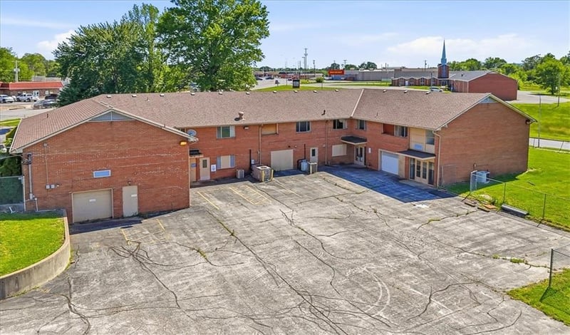 8540 Blue Ridge Blvd, Kansas City, MO 64138