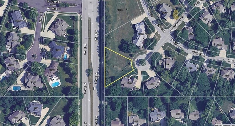 5448 128th Ter, Leawood, KS 66209