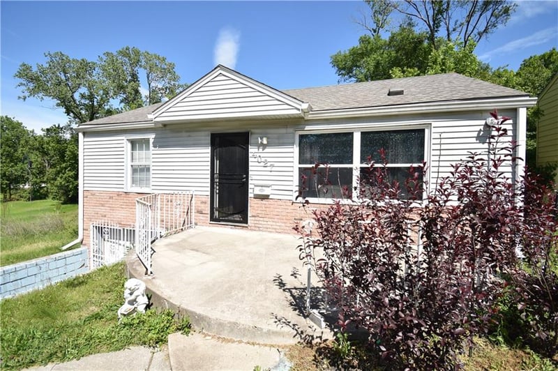 4027 Monroe Ave, Kansas City, MO 64130