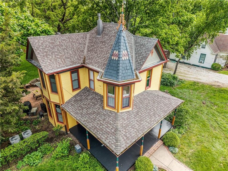 1704 Walnut St, Blue Springs, MO 64015