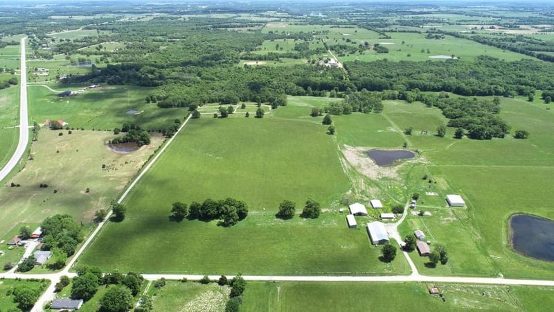 15703 2850 Rd, El Dorado Springs, MO 64744