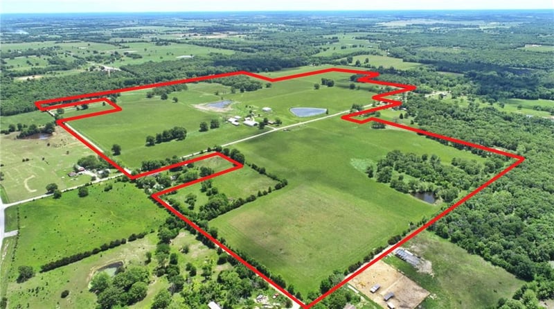 15703 2850 Rd, El Dorado Springs, MO 64744