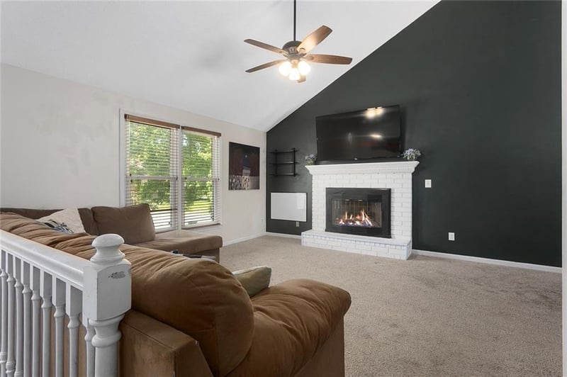 7210 70th St, Kansas City, MO 64119