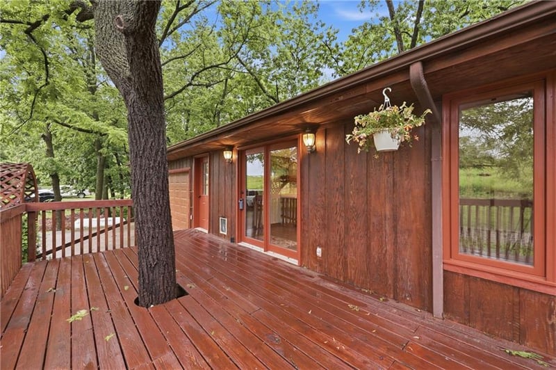 875 Kendall Rd, Peculiar, MO 64078