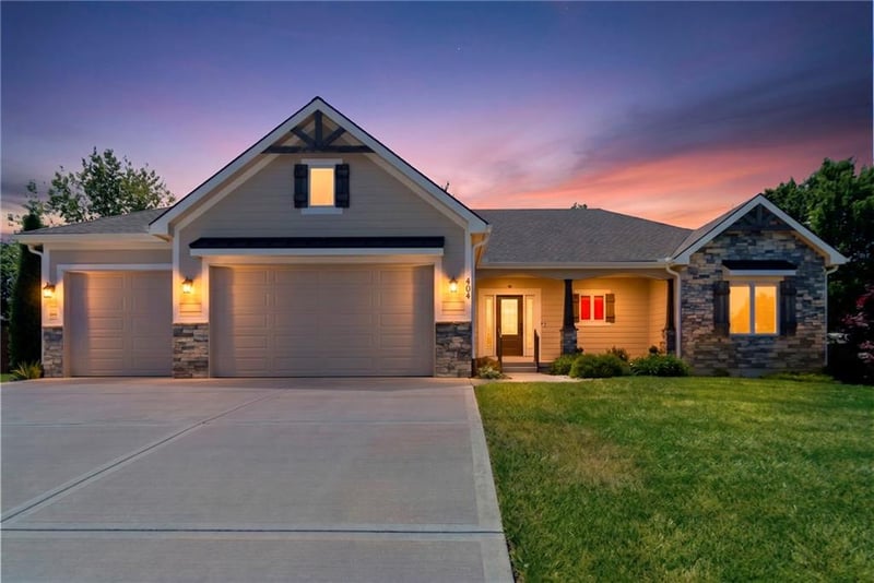 404 10th St, Lawson, MO 64062