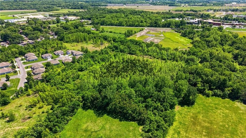 1300 Van Maele Rd, Independence, MO 64057