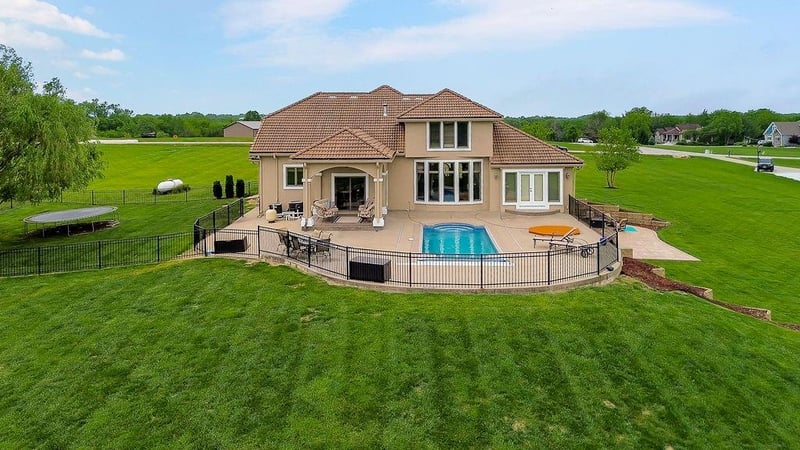 18750 W 248th St, Paola, KS 66071