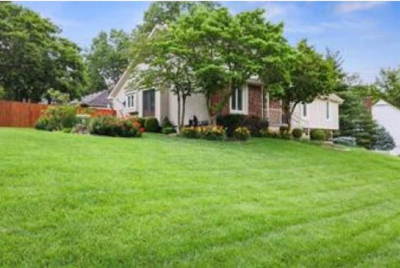 2600 Cochise Ave, Independence, MO 64057