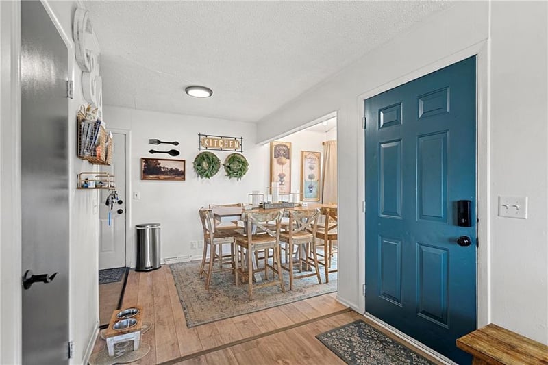 11905 91st Ter, Lenexa, KS 66215