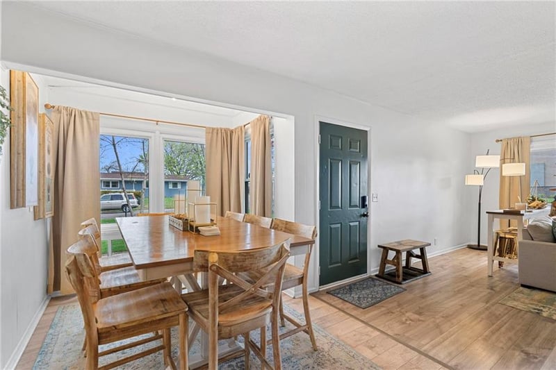 11905 91st Ter, Lenexa, KS 66215