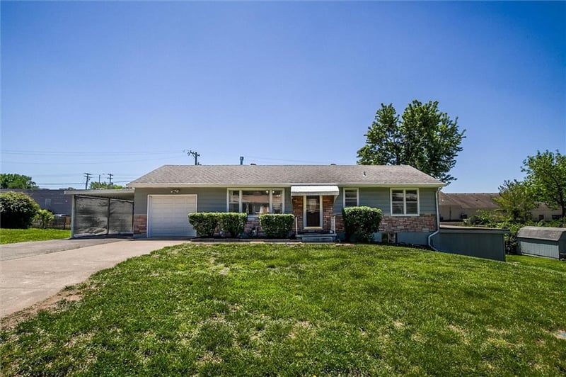 107 72 Nd Ter, Gladstone, MO 64118