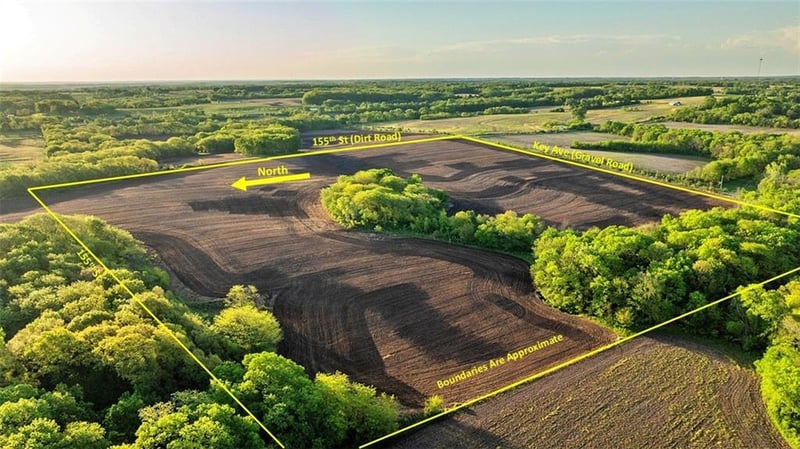 000 Key Ave, Pattonsburg, MO 64670