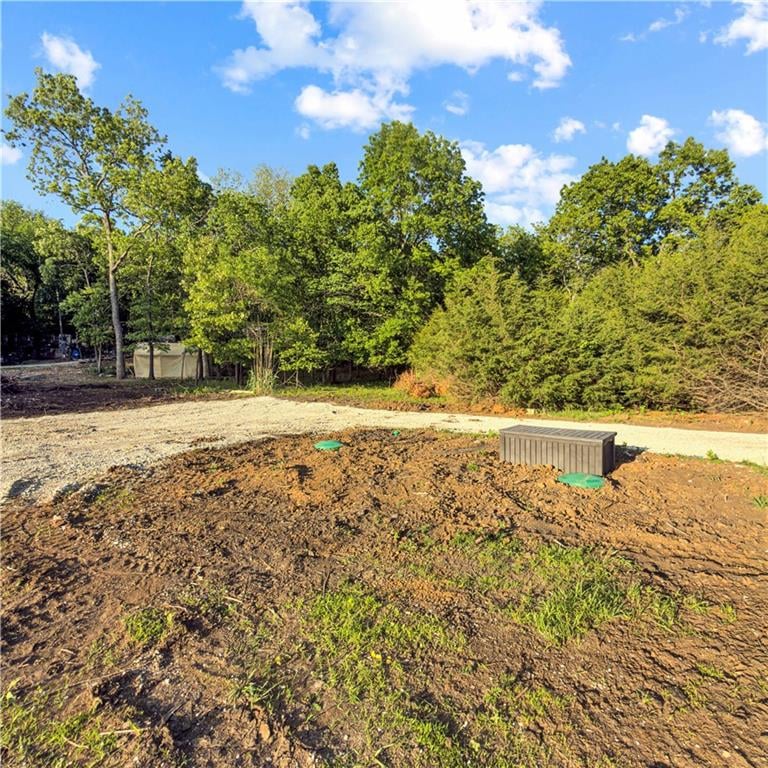 109 Holiday Dr, Linn Valley, KS 66040