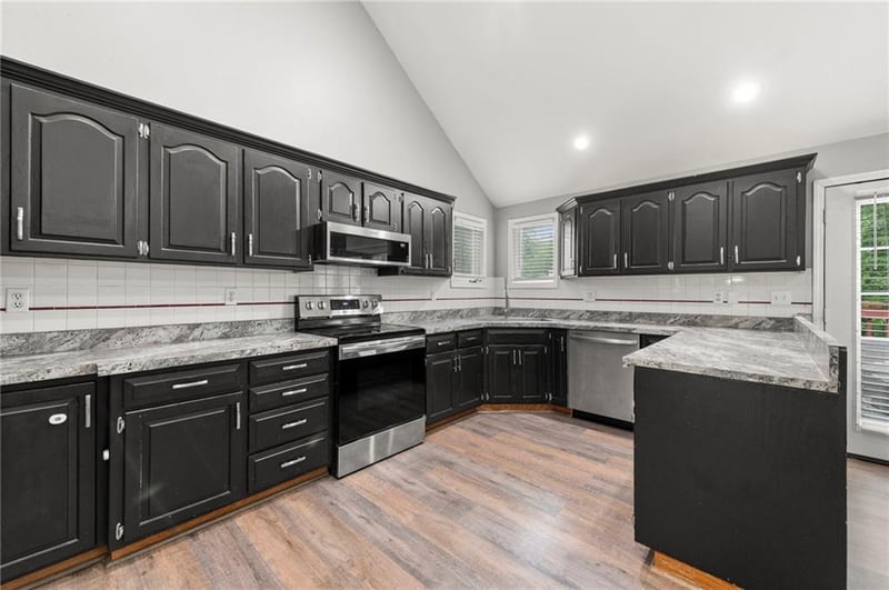 1520 N 82nd St, Kansas City, KS 66112