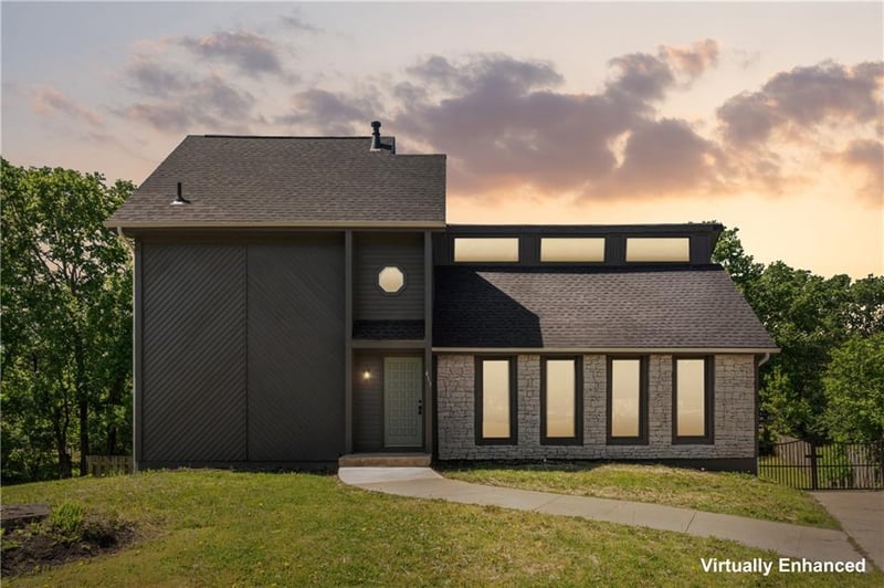 413 Brittany Dr, Olathe, KS 66061