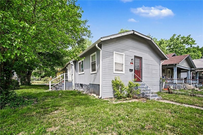 5942 Wabash Ave, Kansas City, MO 64130