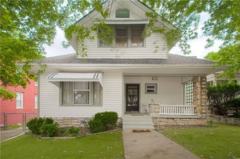 4215 Oak St, Kansas City, MO 64111