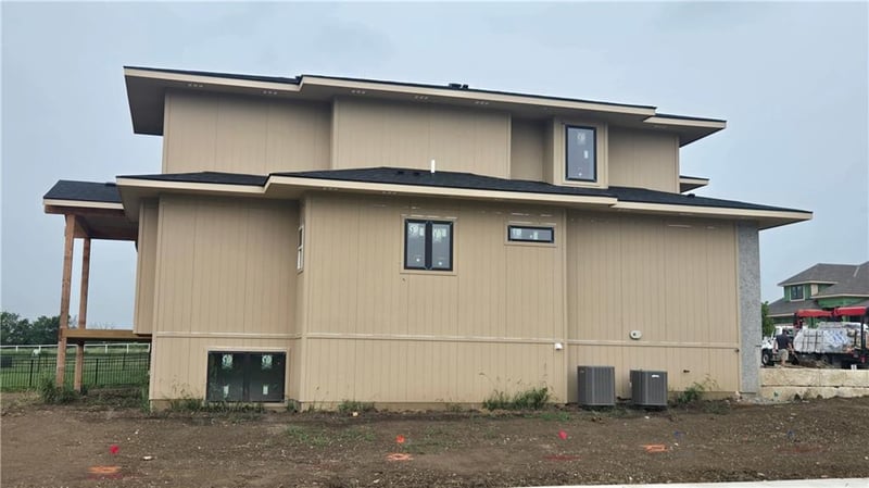 12501 184th St, Overland Park, KS 66013