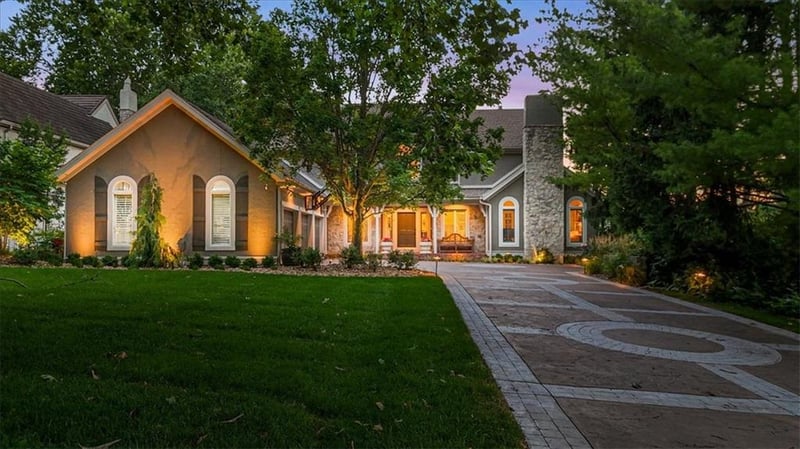 5226 Mercier St, Kansas City, MO 64112