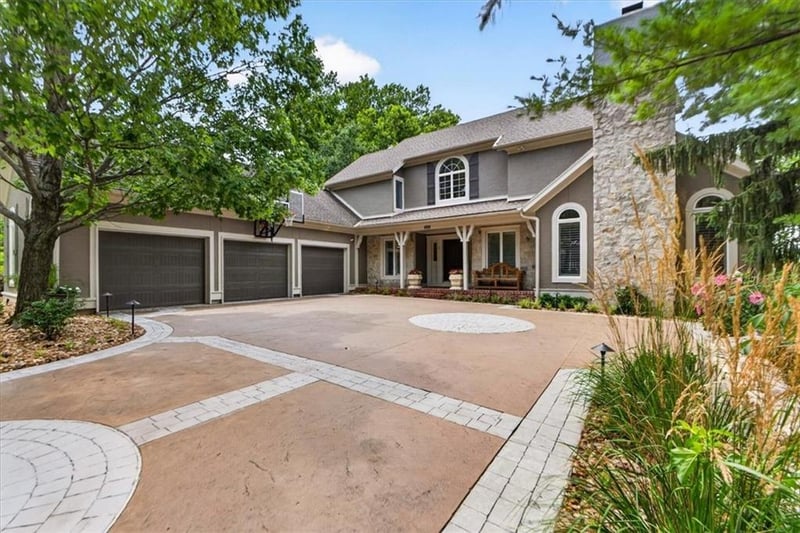 5226 Mercier St, Kansas City, MO 64112