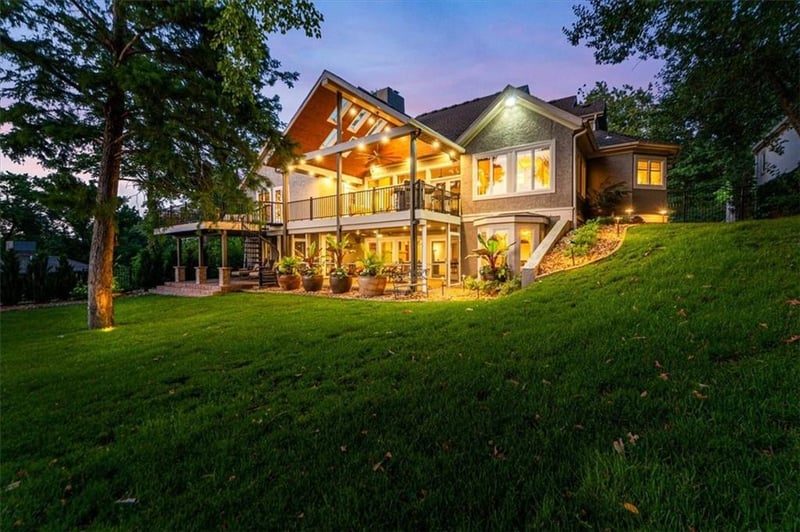 5226 Mercier St, Kansas City, MO 64112