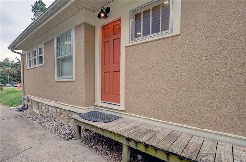 421 69th Ter, Kansas City, MO 64131