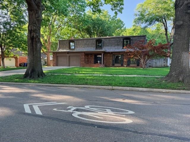 2806 Schwarz Rd, Lawrence, KS 66049