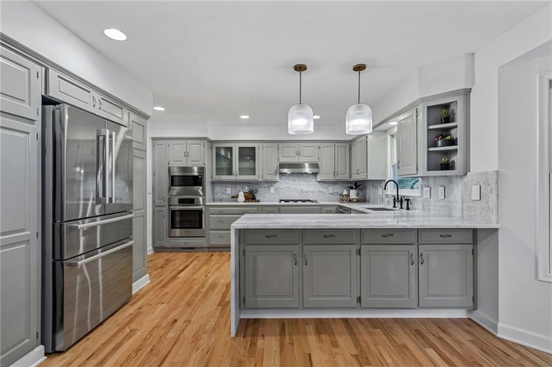 5400 W 84th Ter, Prairie Village, KS 66207