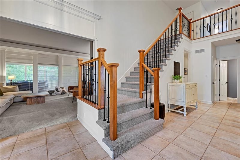14111 Cody St, Overland Park, KS 66221