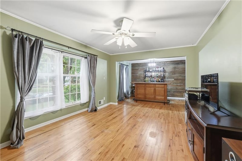 9947 Ballentine St, Overland Park, KS 66214