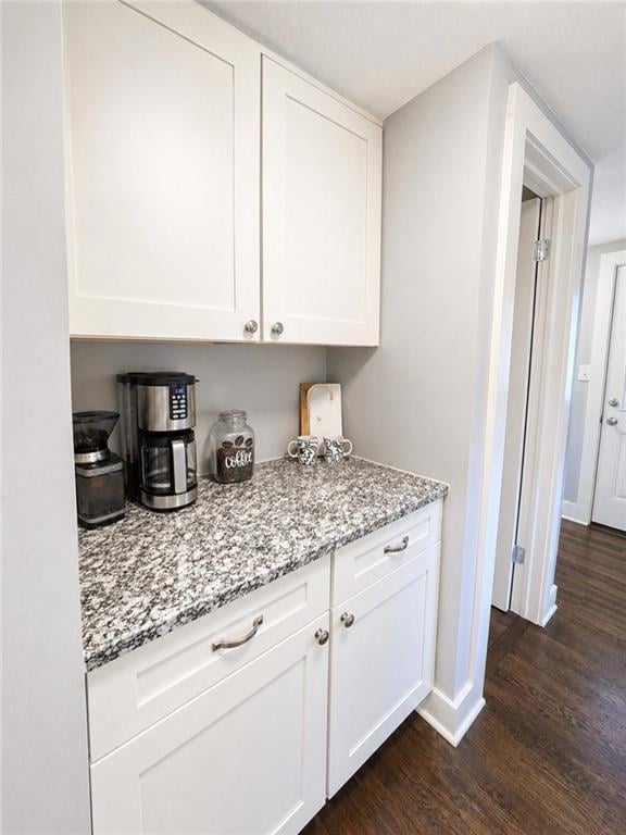 145 Allcutt Ave, Bonner Springs, KS 66012