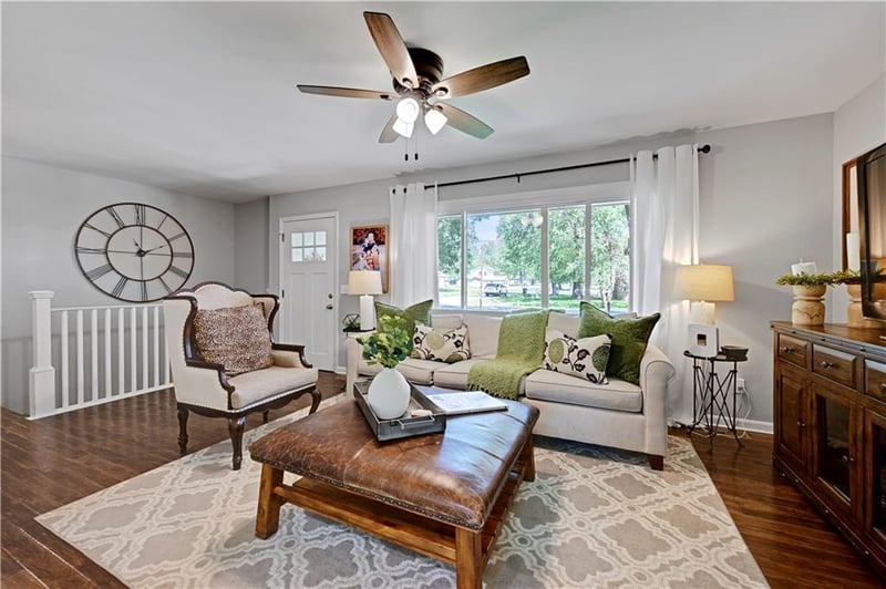 19734 Foster St, Stilwell, KS 66085