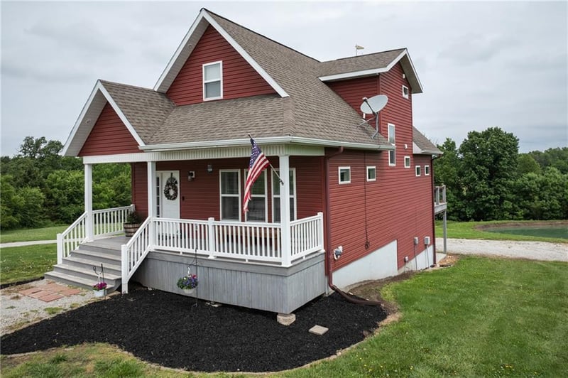 19015 White Oak Ln, Green Ridge, MO 65332