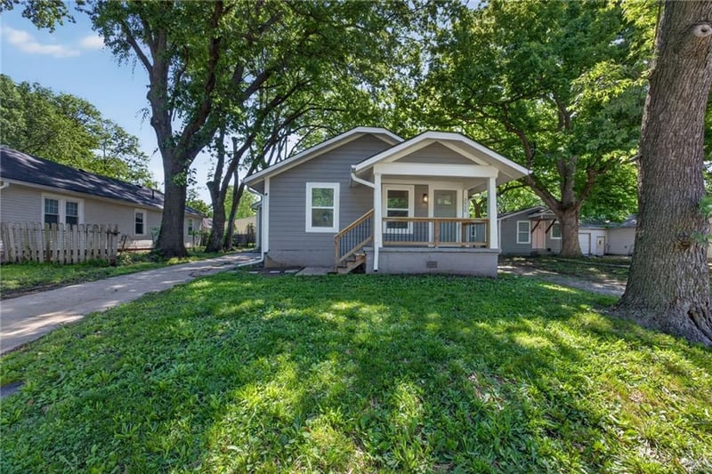 2715 37th St, Kansas City, KS 66106