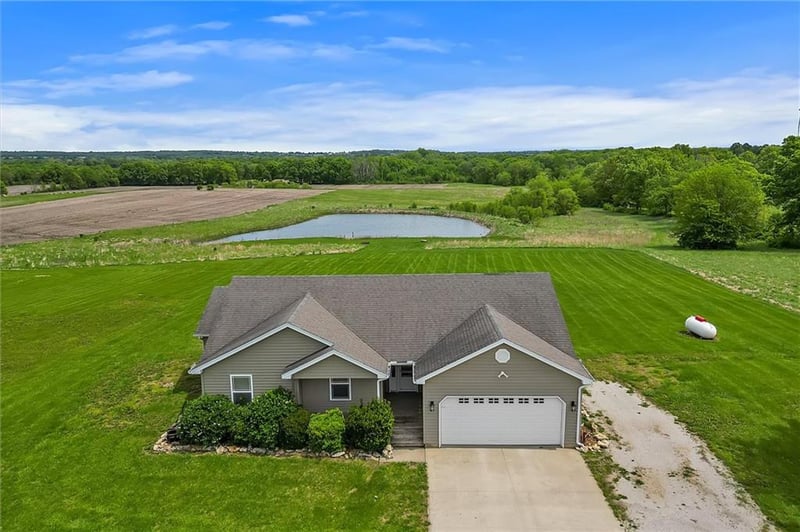 13451 Garner Rd, Richmond, MO 64085