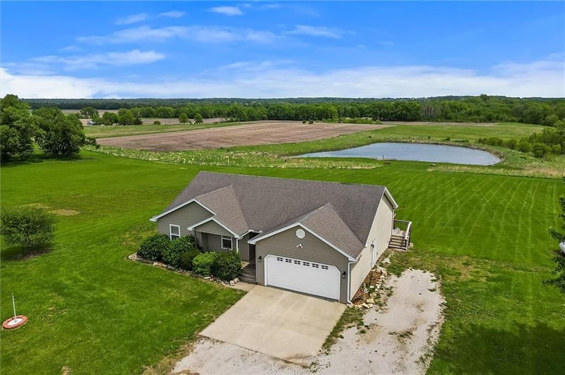 13451 Garner Rd, Richmond, MO 64085