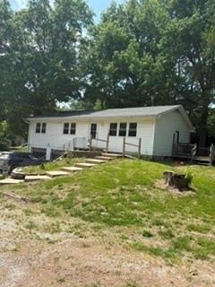 3603 Karnes Rd, St Joseph, MO 64506