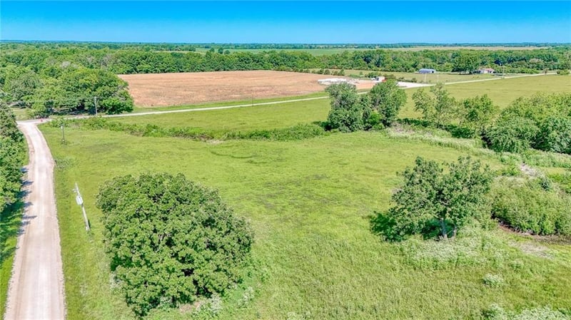Tract 3 Tbd Sw State Hwy T Hw, Holden, MO 64040