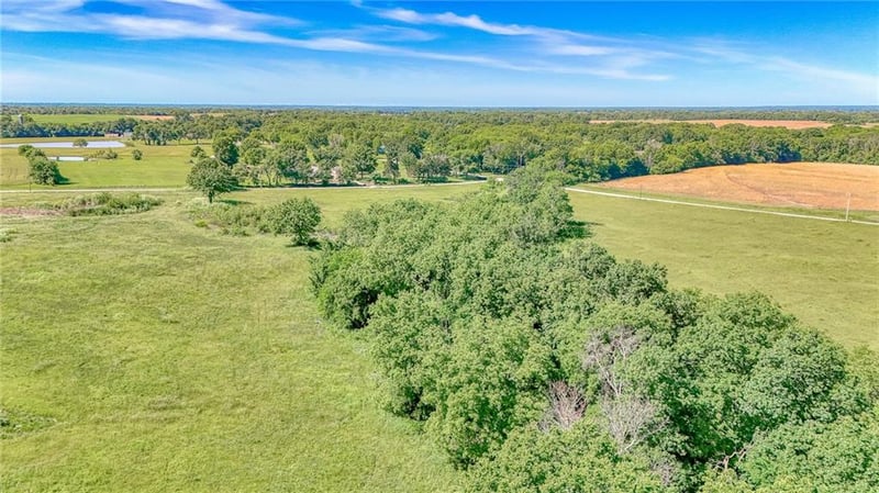 Tract 3 Tbd Sw State Hwy T Hw, Holden, MO 64040